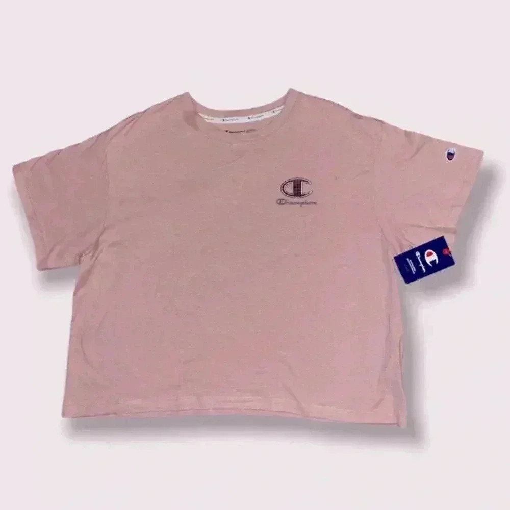 NWT Champion Women’s Crop Short Sleeve Tee Houndstooth Embroidered Logo Pink M